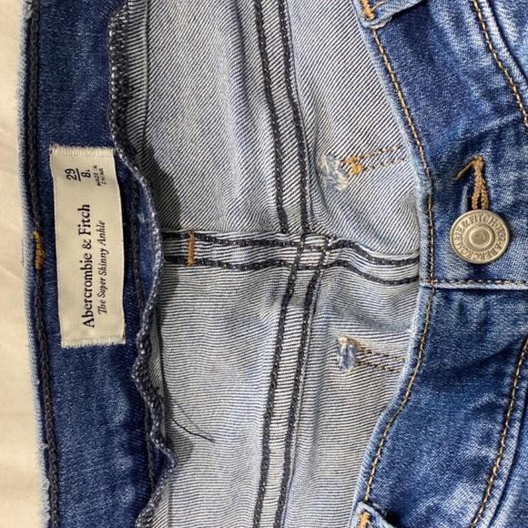 a&f maternity jeans - Picture 4 of 6